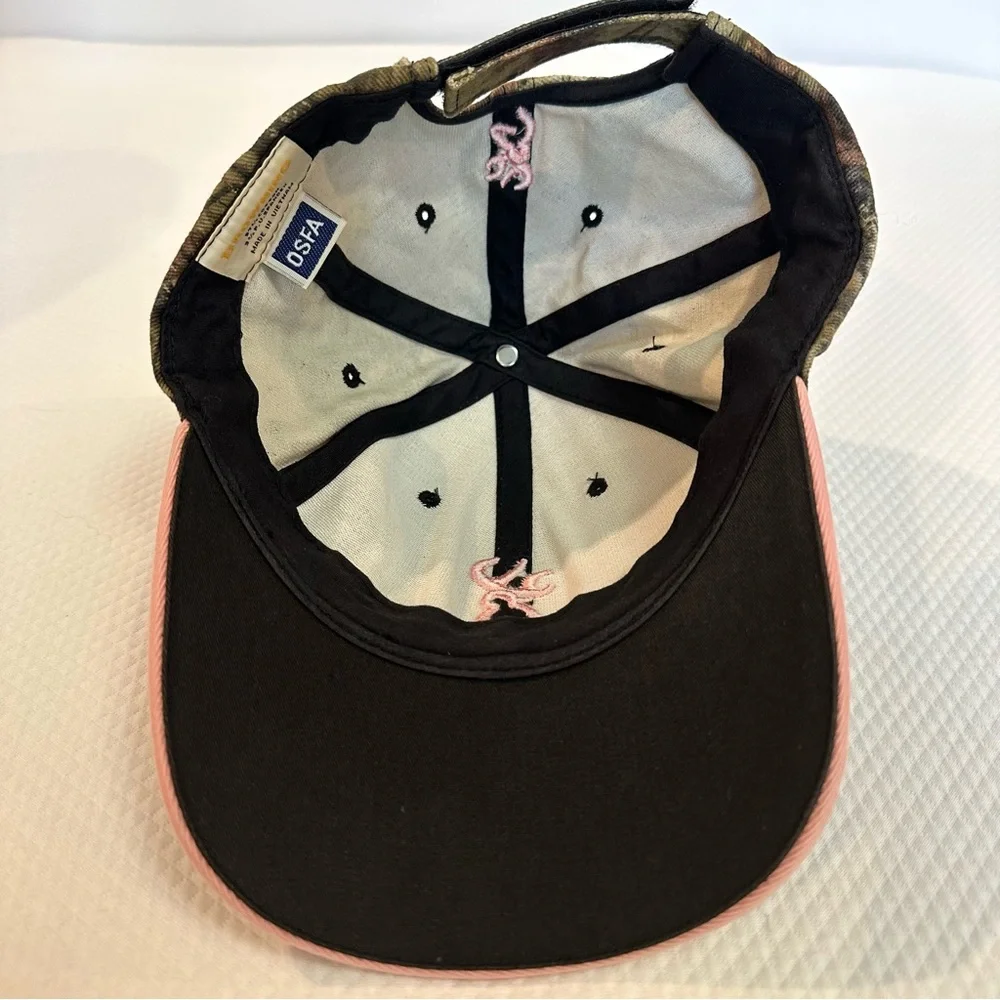 Browning Women's Camo Hat with Pink‎ Trim & Classic Buck-mark Outline